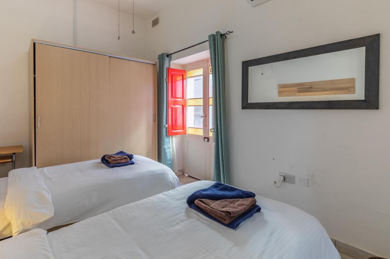 Bormla - Comfortable Two Bedroom Apartment Cospicua Eksteriør bilde